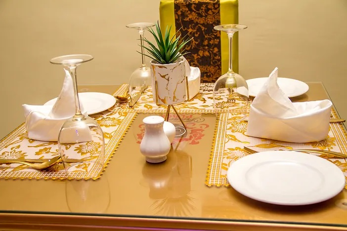 /web/uploads/116/ Francinesplace Hotel/header-images/FP PUC new.jpg